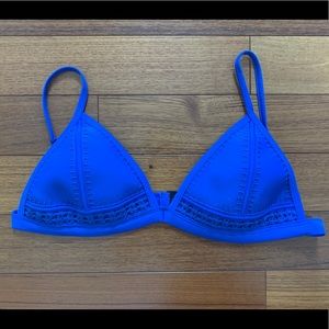 royal blue triangl bathing suit!